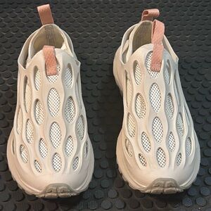 Women’s Hydro runner slip-ons shoes